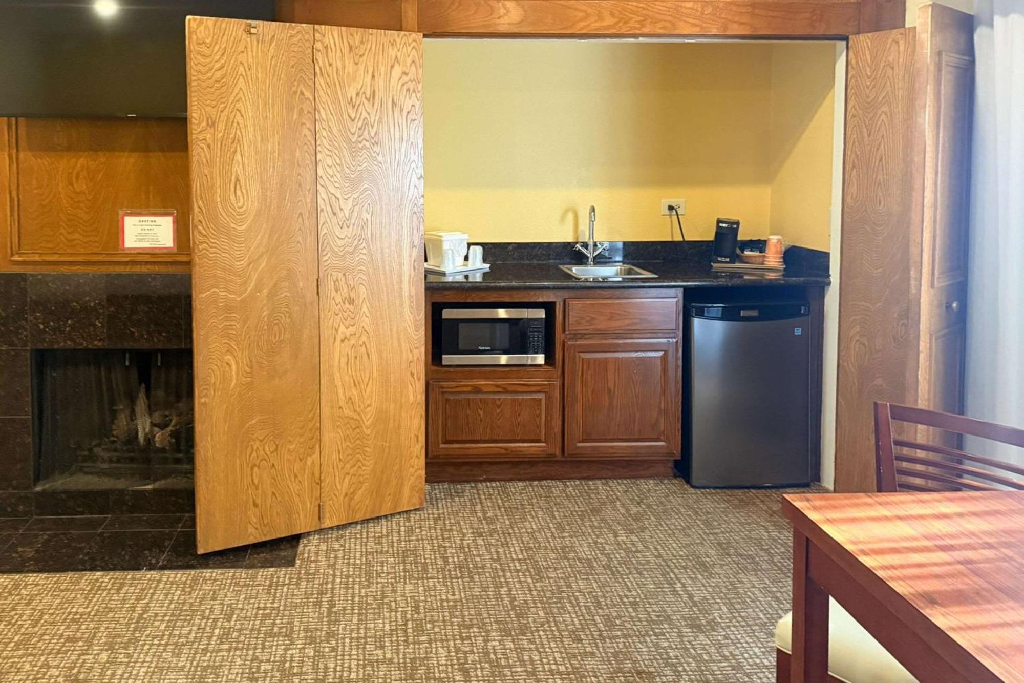 Comfort Inn Monterey Peninsula Airport Eksteriør bilde